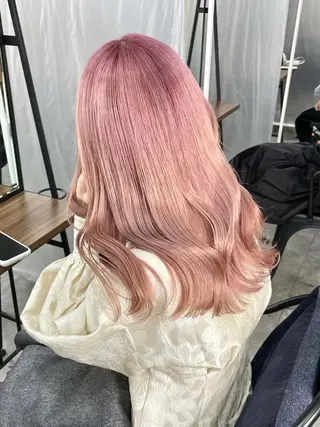 ミディアム カラー パーマ ヘアアレンジ メンズ キッズ ネイル マツエク・マツパ アイブロウ 切りっぱなしヘアボブ ミディアムヘアRYOのヘアスタイル
