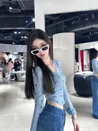 ロング 【韓国レイヤー特化 ハッシュカット】のヘアスタイル