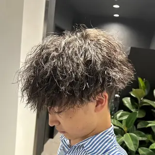 パーマ メンズ 🔥フェザーパーマ 特化🔥勇斗のヘアスタイル