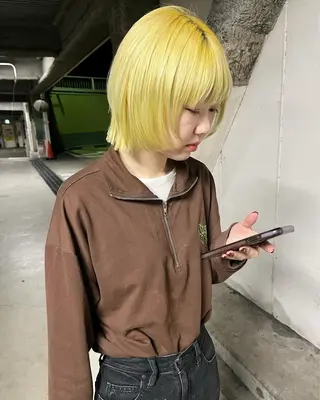 ショート カラー ハイトーン/ショート 村上淳乃🐥のヘアスタイル