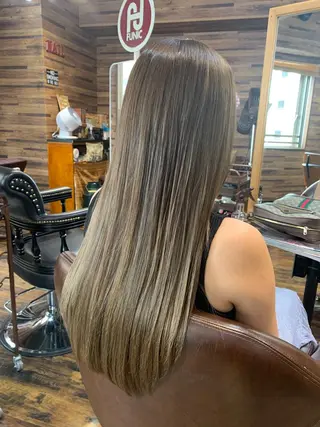 ロング カラー 川名 充✂️のヘアスタイル