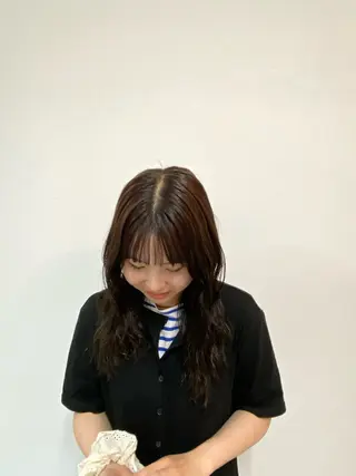 セミロング カラー nishika yume🍐🌿のヘアスタイル