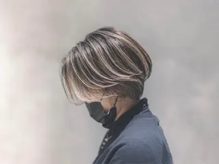 ショート カラー 宇野 佑馬のヘアスタイル