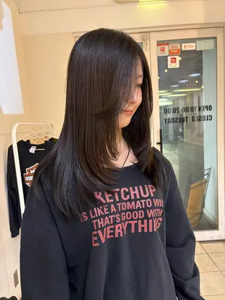ロング スズキ ユウナのヘアスタイル