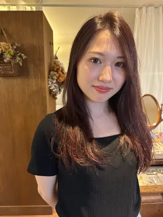 セミロング かつやま めいのヘアスタイル