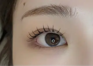 マツエク・マツパ Momoko ❤︎ MIRUS関内店店長のマツエク・マツパデザイン