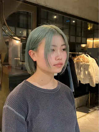 ミディアム カラー 赤みゼロ/透明感 カラー🌿KANTAのヘアスタイル