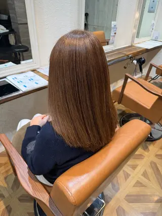 セミロング 吉川沙知 /ナチュラルカラーのヘアスタイル