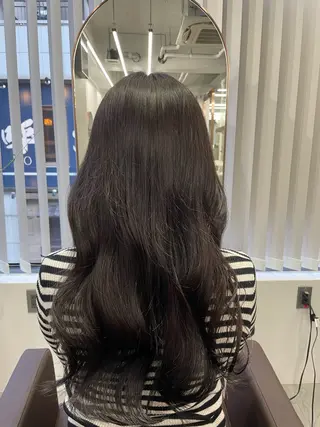 ロング カラー 川中 あいかのヘアスタイル