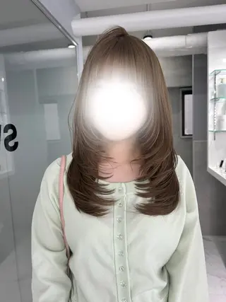 ミディアム ️💜akari💜 ハイトーン/レイヤーのヘアスタイル