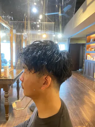 パーマ メンズ 大阪メンズヘアのプロ 高橋 直希のヘアスタイル