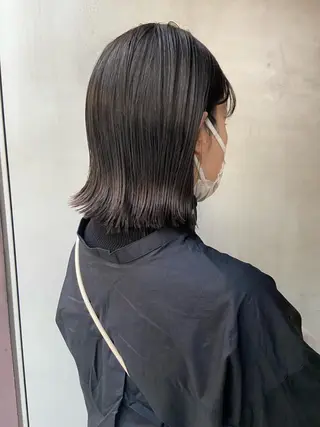 ミディアム shiori ﾍﾞｰｼﾞｭｶﾗｰのヘアスタイル
