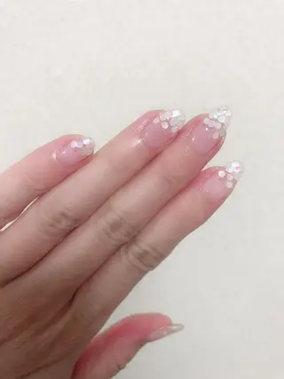 ネイル R ...Rの眉毛・アイブロウイメージ