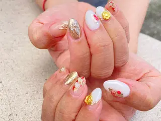 ミディアム ネイル ✴︎ Delightのネイルデザイン