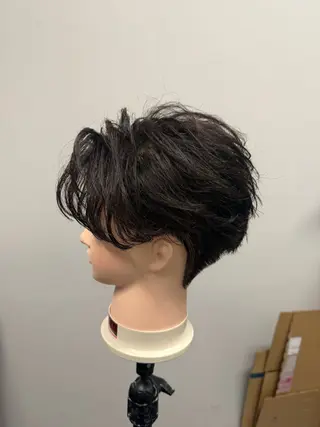 メンズ 本田 有里のヘアスタイル