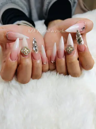 ネイル AZUR N&eyelashのネイルデザイン