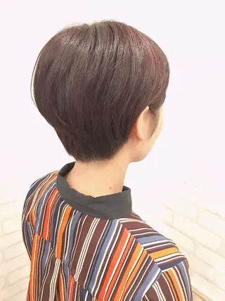 ショート カラー 日高 香織のヘアスタイル