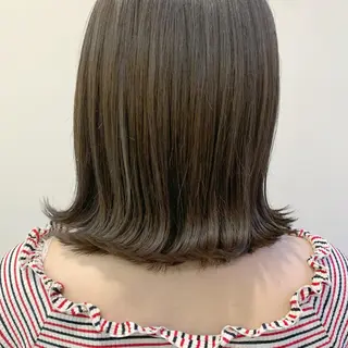 カラー 山口 莉奈のヘアスタイル