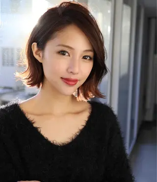 ショート カラー ガレリア エレガンテ栄のヘアスタイル