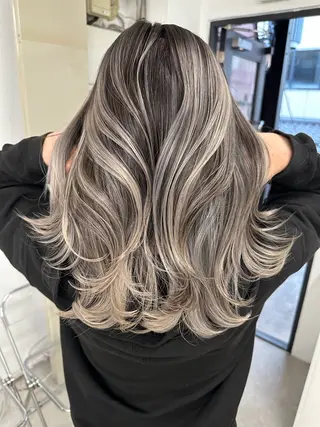 ミディアム JILBLAN京都 ショート/ハイライトのヘアスタイル