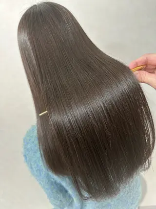 ロング Luana 照沼翔太のヘアスタイル