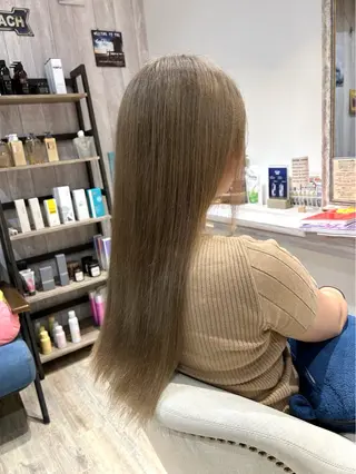 カラー 水口 琴絵のヘアスタイル