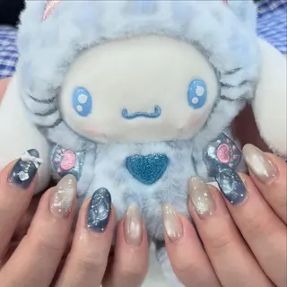 ネイル 福ネイル スタッフのネイルデザイン