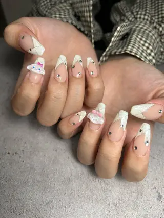 ネイル Yakko pas á pasのネイルデザイン