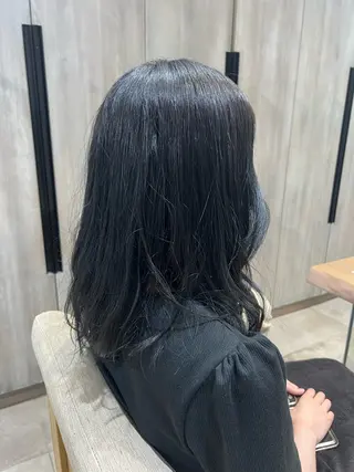 セミロング カラー 門石 一栞のヘアスタイル