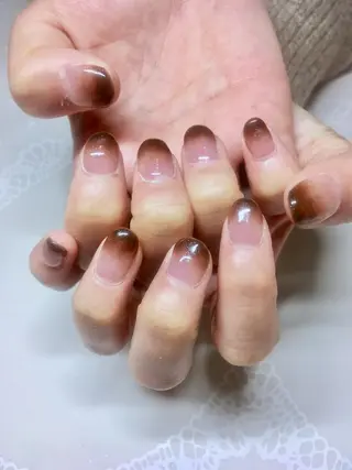 ネイル 新宿ネイルサロン ジェミディローサのネイルデザイン