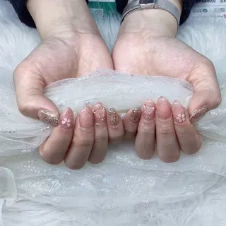 ネイル パーツ全部¥110 サロンミミのネイルデザイン