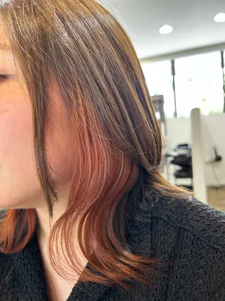 カラー 上田 愛來のヘアスタイル