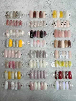 ネイル ネイルサロン　リベルテ所属・メグロ （Liberte）のネイルデザイン