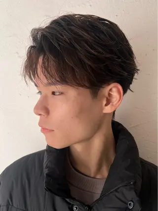ショート パーマ メンズ 稲村侑斗ダウンパーマ メンズパーマのヘアスタイル