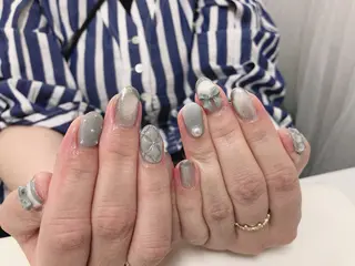ネイル mano nella manoのネイルデザイン