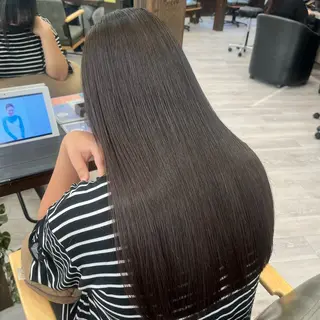 ロング 佐藤 瑚碧のヘアスタイル