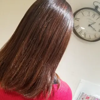 セミロング カラー SAKURA (サクラ)のヘアスタイル