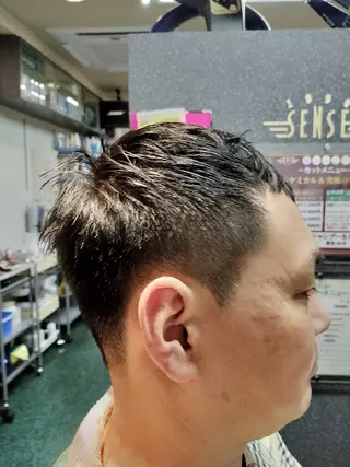 ショート 大沼 達郎のヘアスタイル