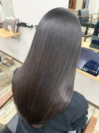 ロング 髪質改善🪽 森川☜⁠ ☜⁠ のヘアスタイル