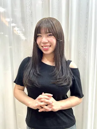 ロング カラー 志賀 あずみのヘアスタイル