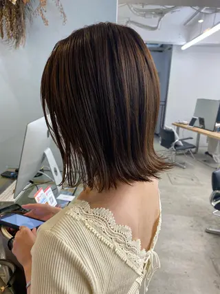 ミディアム カラー leben serikaのヘアスタイル