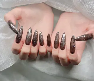 ネイル Lee Nailsのネイルデザイン
