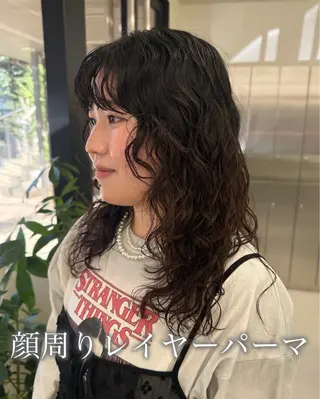 ロング カラー パーマ 表参道🌿赤み消し カラー/チナツのヘアスタイル