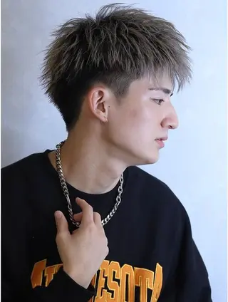 ショート 稲村侑斗ダウンパーマ メンズパーマのヘアスタイル