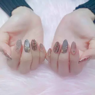 ネイル MoonNail ユリ🌸のネイルデザイン