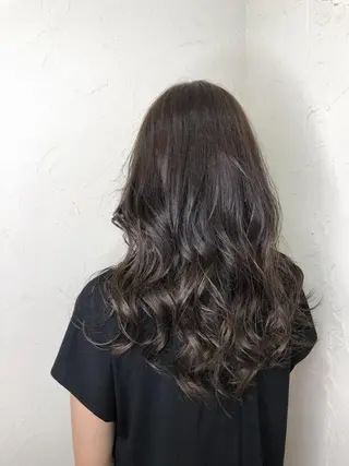 ロング カラー 久力琴音''透明感 カラー''アレンジのヘアスタイル