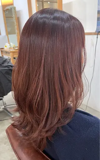ロング 三島 有佳里のヘアスタイル