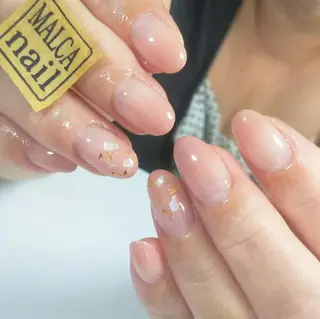ヘアアレンジ パーマ ネイル キッズ マツエク・マツパ セミロング 荒木 莉奈のネイルデザイン