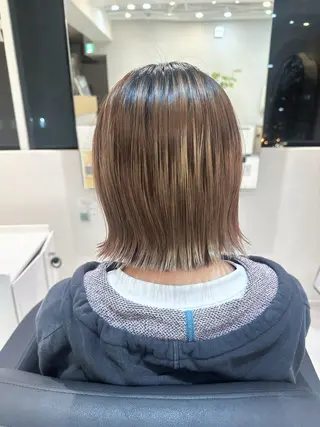 ショート Emuest心斎橋 SAKIのヘアスタイル