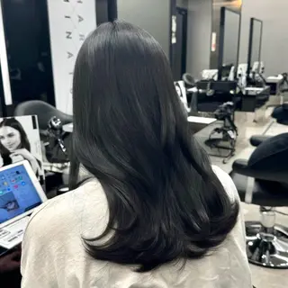 ミディアム カラー 新宿/顔周りカット/ レイヤー/がっきーのヘアスタイル